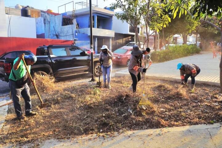 Llega “Chuleando Tuxtla” a la colonia La Salle, con servicios integrales: Angel Torres Llega “Chuleando Tuxtla” a la colonia La Salle, con servicios integrales: Angel Torres