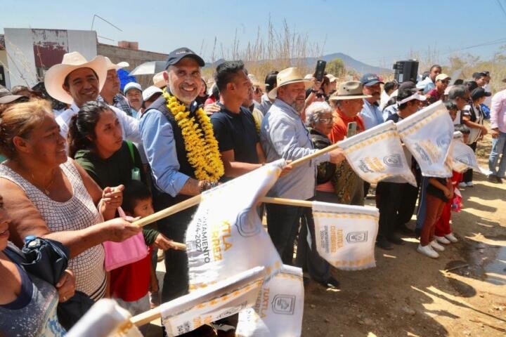 El Programa Calles Felices llega a caminos de ejidos de Tuxtla: Angel Torres