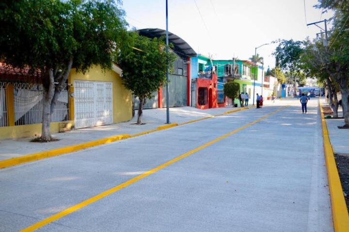Angel Torres inaugura Calles Felices; ahora en beneficio de familias de Plan de Ayala