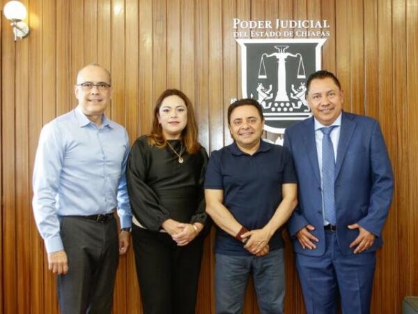 Juan Carlos Moreno Guillén celebra nuevos nombramientos y ratificación de personas juzgadoras