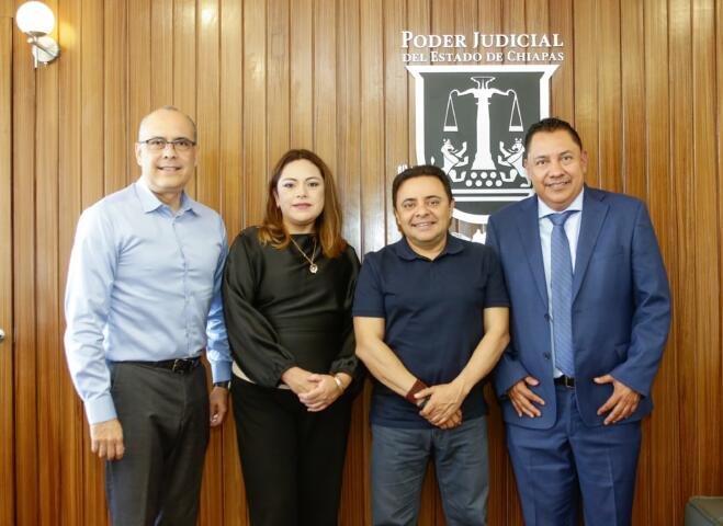 Juan Carlos Moreno Guillén celebra nuevos nombramientos y ratificación de personas juzgadoras