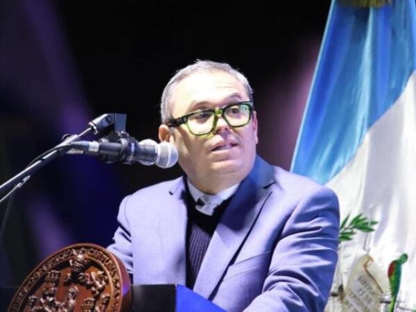 Participa la Benemérita UNACH en la celebración de los 350 años de la Universidad de San Carlos de Guatemala