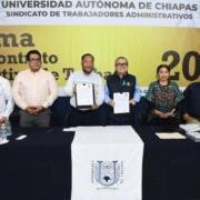 Firma Administración Central de la UNACH el contrato colectivo de trabajo con el STAUNACH