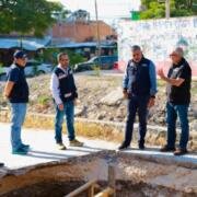 Da seguimiento Angel Torres a socavón localizado en colonia El Rosario