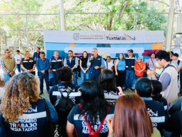 Con el Programa Chuleando Tuxtla atendimos 13 colonias más en nuestra capital: Angel Torres