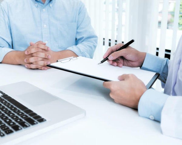 Cáncer de próstata: síntomas que aparecen cuando la enfermedad avanza