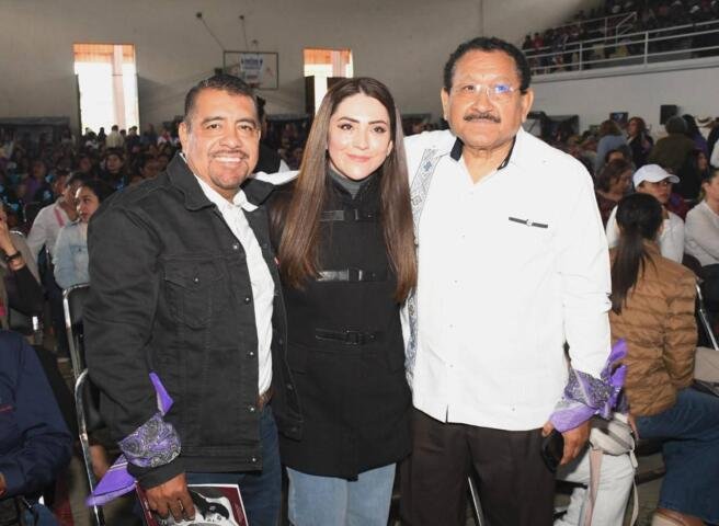 Javier Jiménez respalda acciones contra la violencia digital en San Juan Chamula