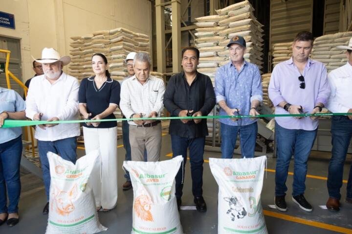 Eduardo Ramírez refrenda respaldo al sector empresarial en Chiapas Eduardo Ramírez refrenda respaldo al sector empresarial en Chiapas