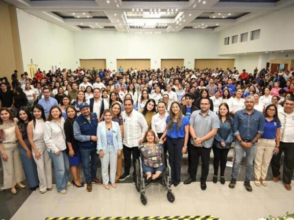 Asiste Eduardo Ramírez al arranque de la Jornada Estatal “Camina por el Autismo”