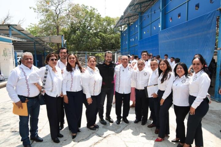 Nueva era tecnológica arrancará en la Escuela Camilo Pintado: Roger Mandujano