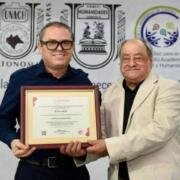 Entregan segunda acreditación nacional a la Licenciatura en Filosofía que se imparte en la UNACH