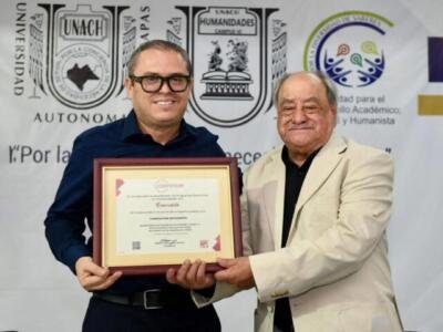 Entregan segunda acreditación nacional a la Licenciatura en Filosofía que se imparte en la UNACH