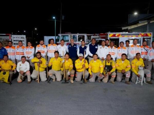 Angel Torres fortalece a brigadistas de Protección Civil con entrega de equipo de protección Angel Torres fortalece a brigadistas de Protección Civil con entrega de equipo de protección