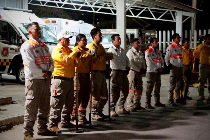 Angel Torres fortalece a brigadistas de Protección Civil con entrega de equipo de protección Angel Torres fortalece a brigadistas de Protección Civil con entrega de equipo de protección