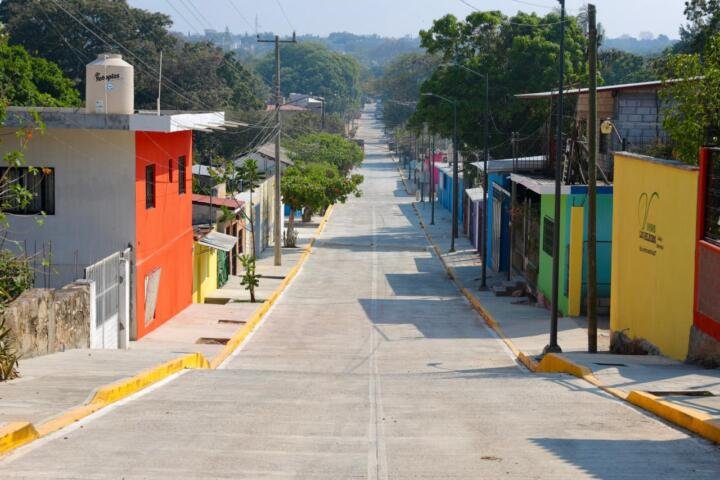 Angel Torres fortalece la infraestructura vial en Copoya, con Calle Felices