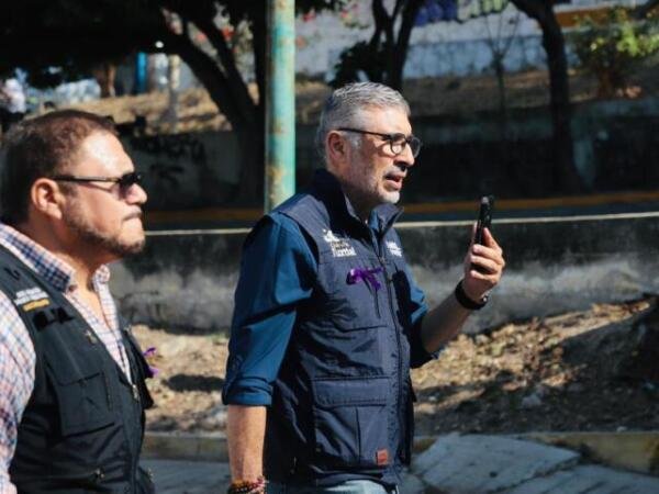 Angel Torres encabeza programa Colonias al 100 en San José Chapultepec