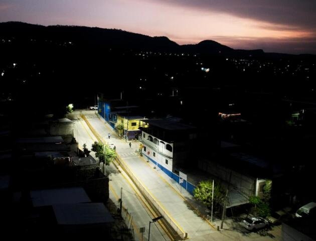 Con Calles Felices, Angel Torres cumple su palabra a las familias de La Misión