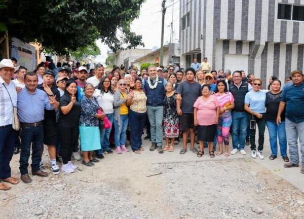 Arrancamos más obras viales en Tuxtla con el programa Calles Felices; ahora en Vista Hermosa Popular: Angel Torres