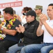 Juan Carlos Moreno Guillén celebra acciones de seguridad y bienestar en el municipio de Arriaga