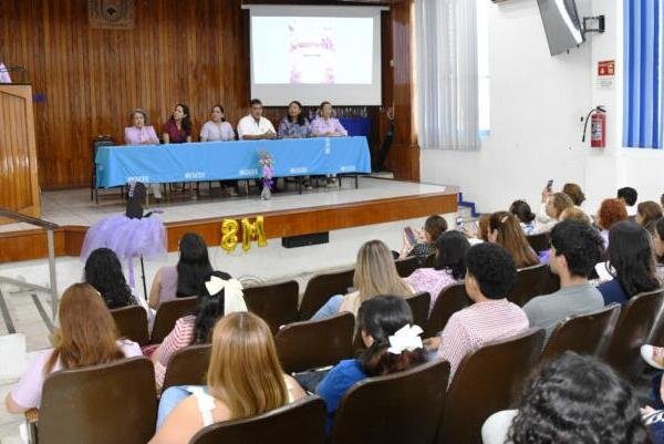 Realizó UNACH conversatorio: “Liderazgo femenino en la educación superior”