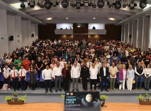 Dicta científica de la NASA conferencia magistral en la UNACH