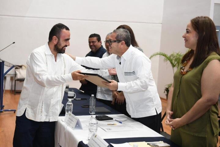 Reconoce UNACH a programas educativos que refrendaron y obtuvieron su validación ante Sistema Nacional de Posgrado