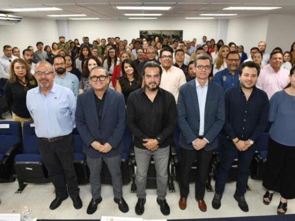 Presenta UNACH el Programa de Estudios Políticos y de Opinión Pública