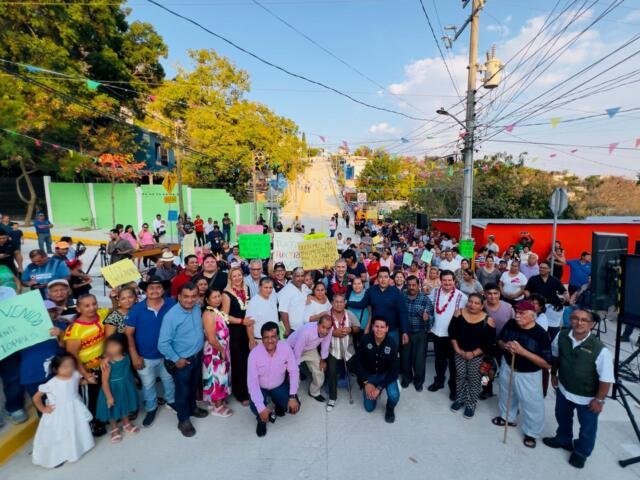 Angel Torres está transformando la colonia La Esperanza con Calles Felices