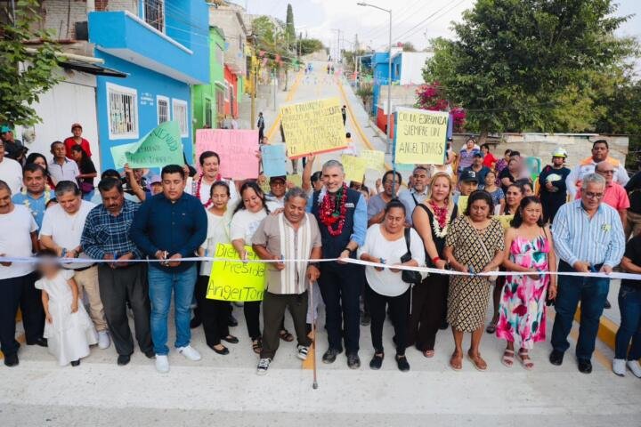 Angel Torres está transformando la colonia La Esperanza con Calles Felices
