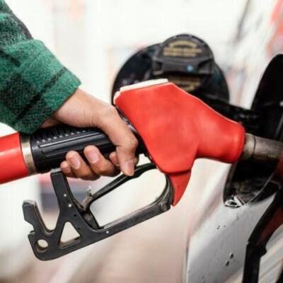 ¿Por qué la gasolina premium no deja de subir en México?