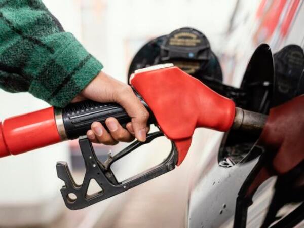 ¿Por qué la gasolina premium no deja de subir en México?