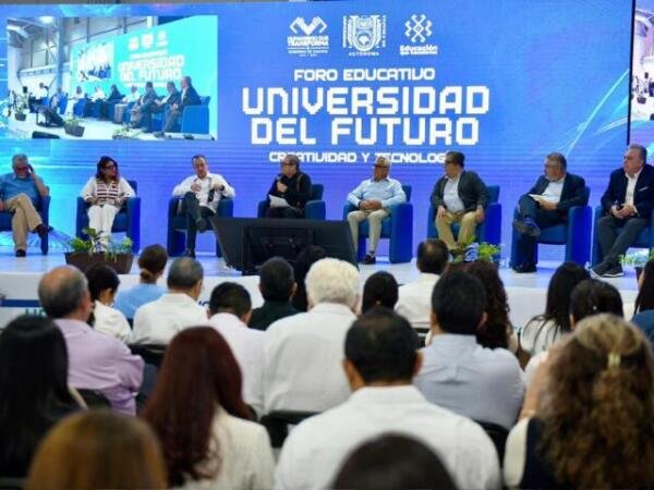 Se realizó el foro educativo “La universidad del futuro: UNACH 2050”