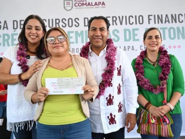 En Frontera Comalapa, Eduardo Ramírez impulsa autonomía económica de mujeres y mejora espacios educativos