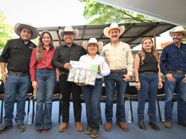 Eduardo Ramírez encabeza arranque de campaña preventiva contra el gusano barrenador en Chiapas