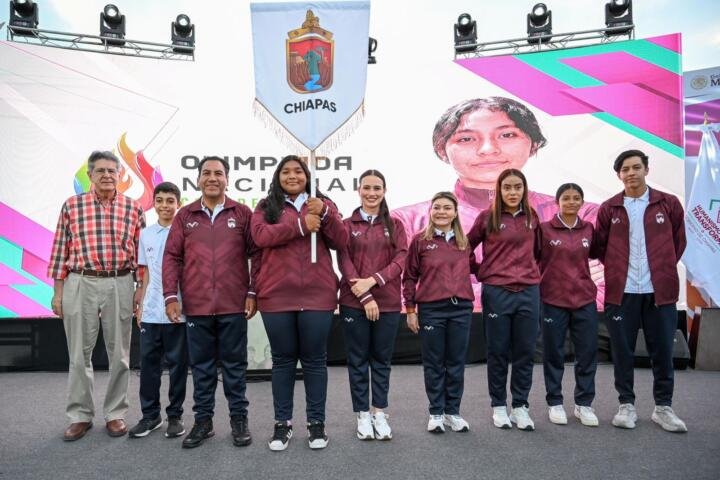 Eduardo Ramírez abandera a la Delegación Chiapas rumbo a la Olimpiada Nacional 2026