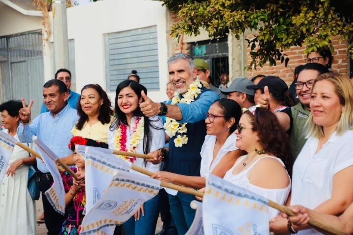 Llega Calles Felices a la colonia Adonahí con el presidente Angel Torres