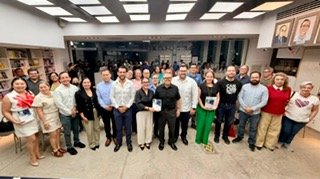 Presentan en la UNACH libro “Inteligencia Artificial y Educación Superior”