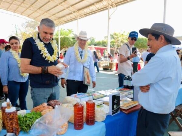 Encabeza Angel Torres Tercera Edición de la Verbena Agrocomercial en El Jobo