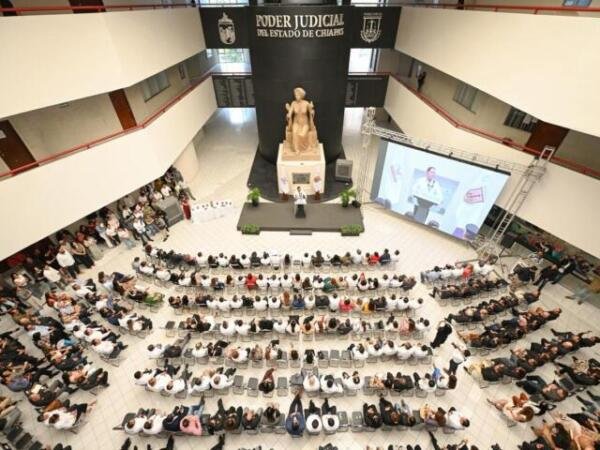 Conmemoran 201 años de la instalación del Poder Judicial en Chiapas; presentan reproducción de la Constitución de 1825