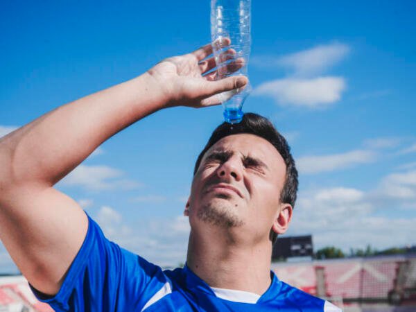 Deshidratación: ¿cómo reconocerla antes de que sea grave?