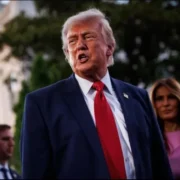 ¿Cómo afectarán las medidas de Trump al envío de remesas a México?