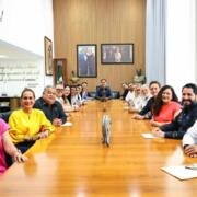Junto al Gabinete de Educación, Eduardo Ramírez evalúa avances del programa Chiapas Puede
