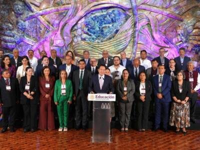 Eduardo Ramírez destaca compromiso de Mario Delgado con la educación y respalda continuidad del calendario escolar