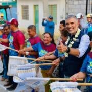 Da banderazo Angel Torres a más de 220 metros lineales de pavimentación; ahora en la colonia El Ciprés