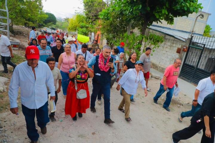 Más de 300 metros lineales de pavimentación inicia Angel Torres en San José Terán