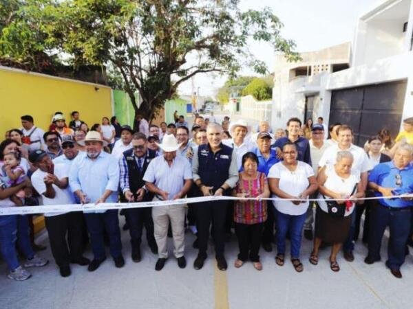 Inaugura Angel Torres céntrica calle en el ejido El Jobo