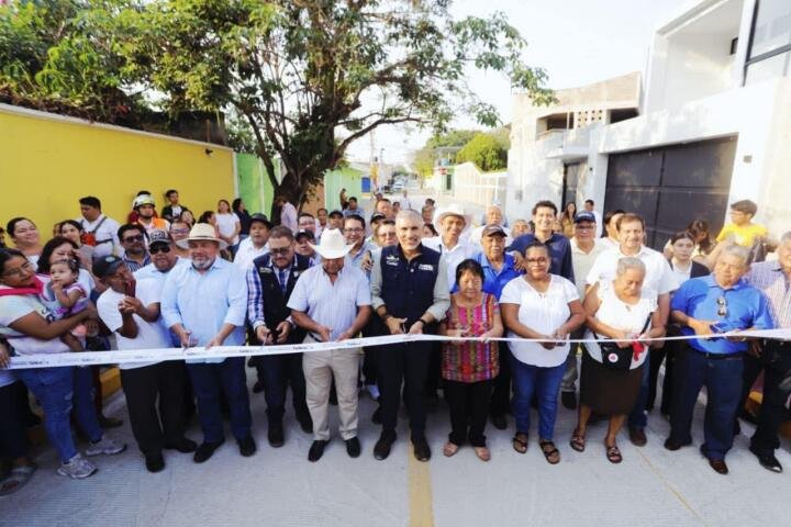 Inaugura Angel Torres céntrica calle en el ejido El Jobo