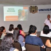 Expertos en frutos tropicales participaron en el Seminario de Investigación del Instituto de Biociencias de la UNACH