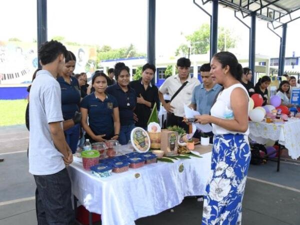 Realiza UNACH la 6ª Feria de Negocios en Tapachula