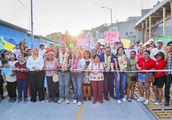 Más de medio kilómetro de pavimentación inaugura Angel Torres en Chiapas Solidario